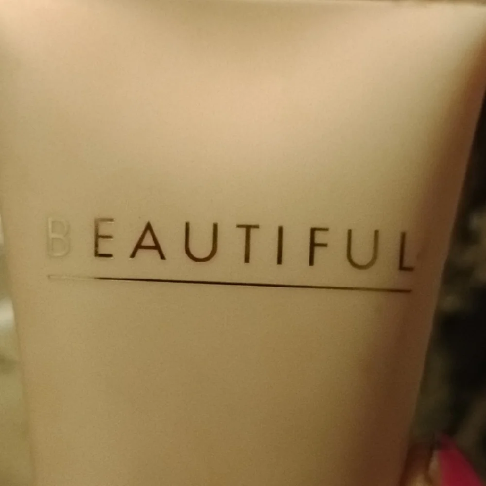 Estee Lauder Pink Moisturizer Luxurious Bath & Body - Picture 3 of 3